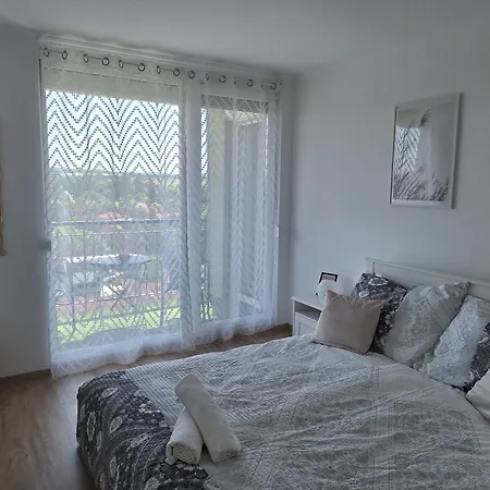 Silver - Cadet -beachfront Apartment Siófok